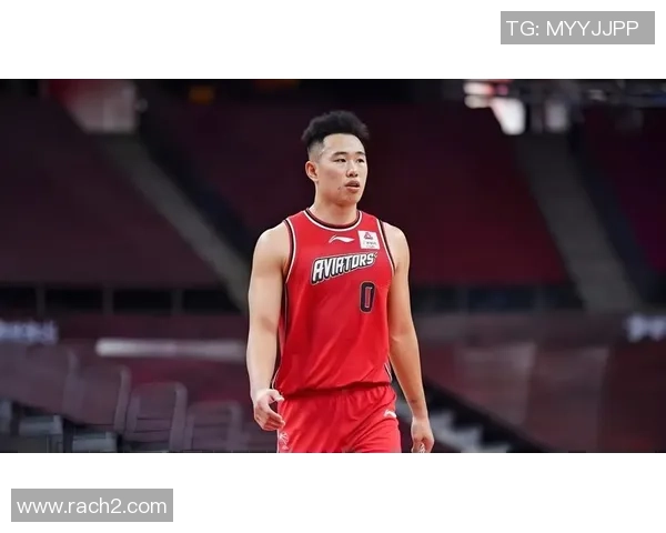 贺希宁:从篮球新星到职业生涯的辉煌蜕变与未来展望